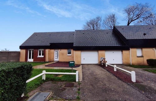 Saint-Martin-aux-Buneaux House | Gîtes de France® - Les Mouettes