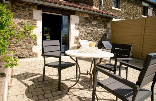 Saint-Maurice-des-Noues House | Gîtes la Bréjolière