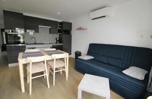 Remoncourt Apartment | Gîtes La Source du Rey avec terrasse et jardin
