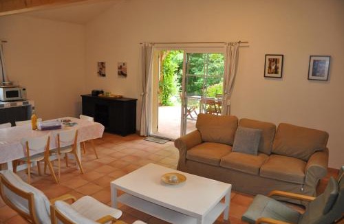 Feugarolles House | Gîtes Lencouet