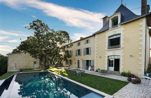 Azay-le-Brule Bed & Breakfast | Gîtes Les Demeures de Valette