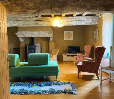 Saint-Meen-le-Grand House | Gîtes Les Fleuries