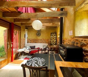 Saint-Meen-le-Grand House | Gîtes Les Fleuries