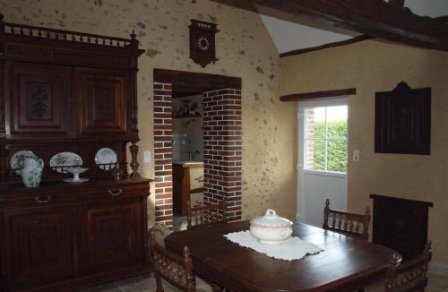 Saint-Jean-Froidmentel House | Gîtes les Terriers