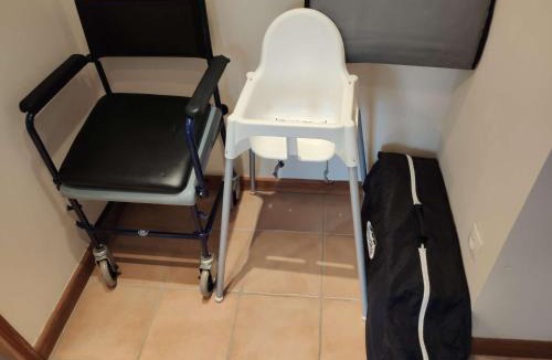 Allonnes House | Gîtes Les Volets Rouges d'Allonnes