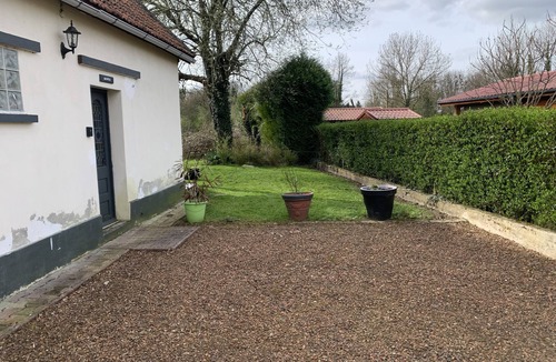 Ponches-Estruval House | Gîtes Levidence