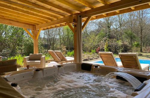 Pouydesseaux House | Gîtes & Spa de charme " Ploum"