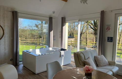 Courgains House | Gîtes & SPA du bien-être