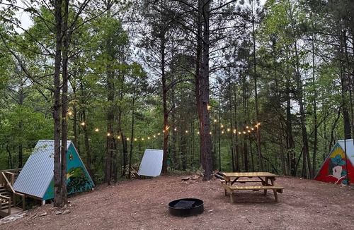 Talladega Cabin | G-4 Glamp in Bohamia - 268 acre forest retreat