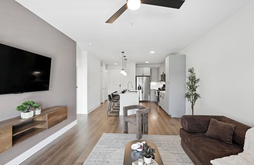 Fort Worth Condo | G101 Beautiful & Stylish !bd Condo W/Pool & Gym by Traveller's Comfort
