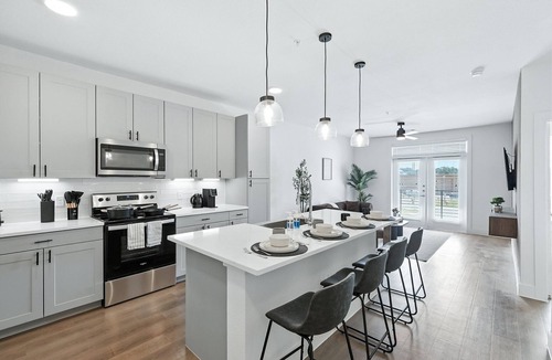 Fort Worth Condo | G101 Beautiful & Stylish !bd Condo W/Pool & Gym by Traveller's Comfort