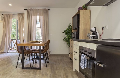 Les Corts Apartment | G22