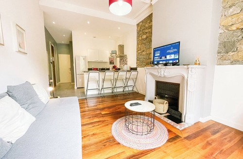 Quartier Chorier-Berriat Apartment | #G3 |The authentic 🏮| T2 downtown | Balcony, tramway