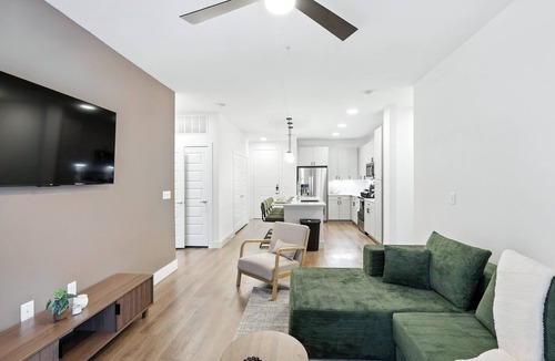 Fort Worth Condo | G36 Beautiful 2Bed-2Bath Condo by Traveller's Comfort in Downtown Fort Worth