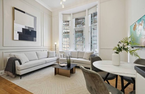 City Centre Glasgow Apartment | (G4) Luxurious 2 Bed Blythswood Flat