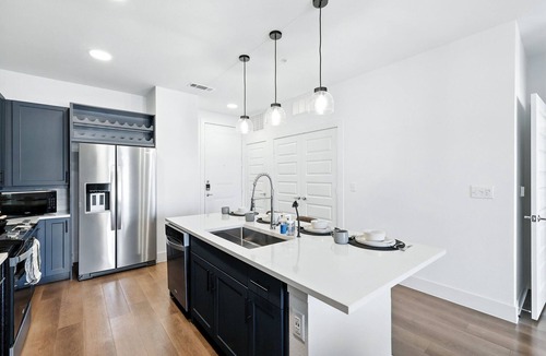 Fort Worth Condo | G47 Beautiful 1Bd Condo W/Pool & Gym by Traveller's Comfort