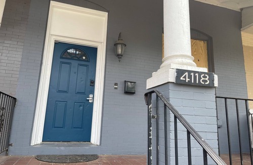 East Parkside House | G9 , Near Zoo, Fairmount Park,One Quiet room, share 3 bathrooms, kitchen