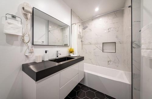 Van Nuys Villa | Gated Private Home next to Universal Studios