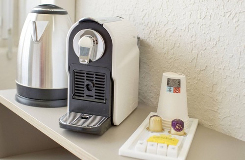 Bron House | Gab House