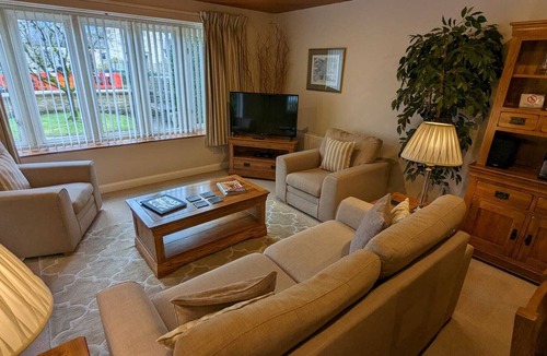 Ablington Cottage | Gable Cottage 2 BED 1 BATH