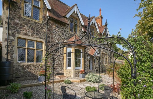 Malvern House | Gable Lodge
