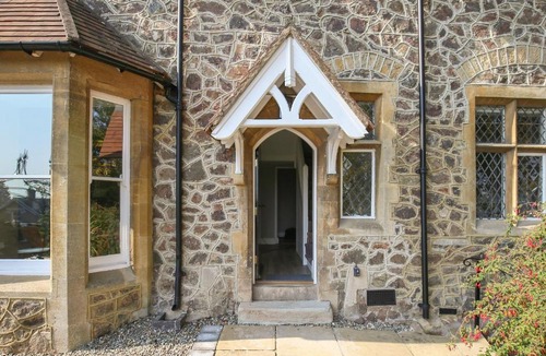 Malvern House | Gable Lodge