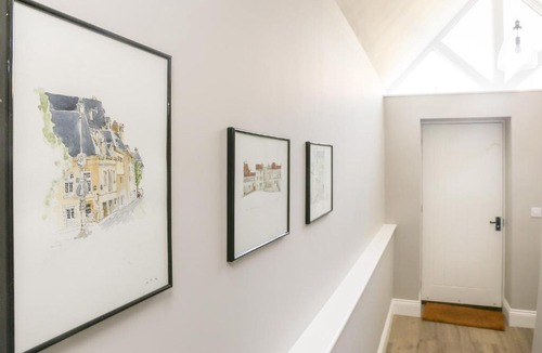 Malvern House | Gable Lodge