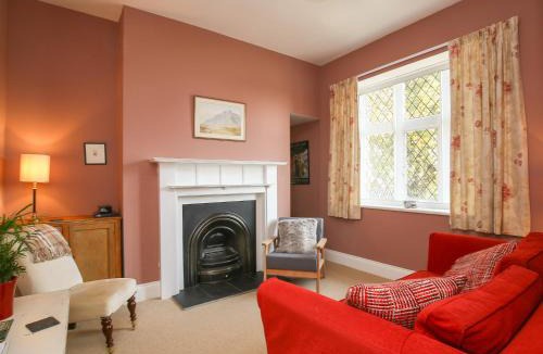 Malvern House | Gable Lodge