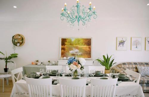 Maraylya Villa | Gables Box hill Maraylya Two-Level House