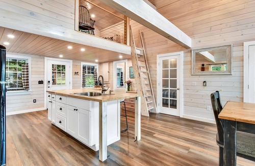 Belgrade Apartment | Gables End Cottage in Belgrade