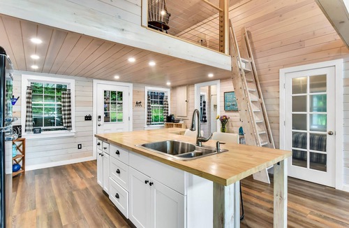 Belgrade Apartment | Gables End Cottage in Belgrade