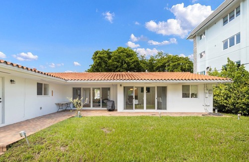 Granada House | Gables Gem