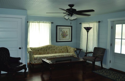 Ste Genevieve House | Gabouri Place ~ Completely Renovated Victorian in Ste. Genevieve's Historic Dist