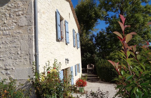 Valprionde House | Gabriel" gite sleeps 9+ 2 shower rooms