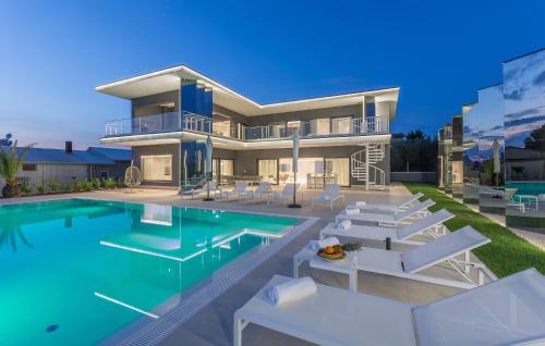 Kastelir Villa | Gabrijela