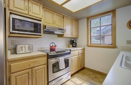 Salt Lake Mountain Resorts House | Gad Valley Lodge - ski-in/out to Snowbird