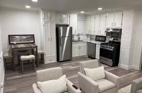 Louisville House | Gage District House