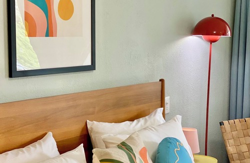 University Heights Hotel | Gainesville Lodge