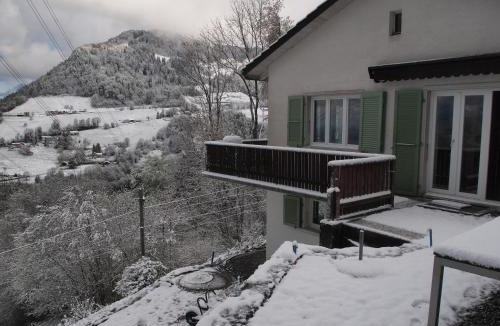 Montreux House | Gais Alpins