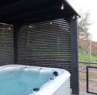 Gronant Cabin | Galactic getaways PLUTO