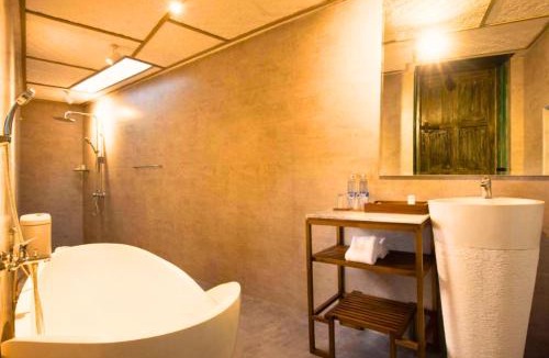 Saba Villa | Galaksi 1 BR Shared Pool