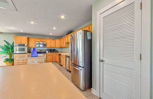 Sandbridge House | Galaxsea | 290 ft from the Beach | Private Pool