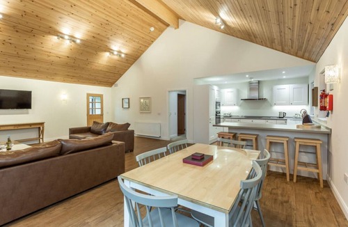 Glenisla Cabin | Galbraith Premier Spa, Dundee