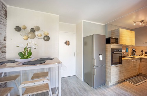 Courseulles-sur-Mer Apartment | Galene - Appt avec jardin à 700 m de la Plage