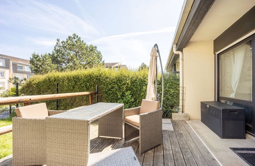 Courseulles-sur-Mer Apartment | Galene - Appt avec jardin à 700 m de la Plage