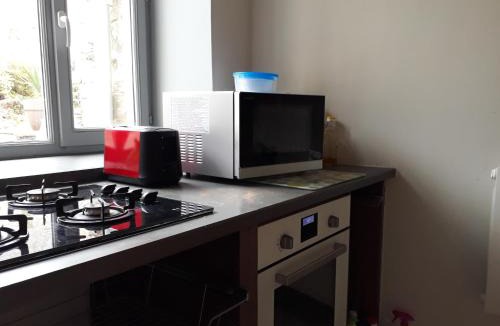 Vezelay House | Galerie Benjamine