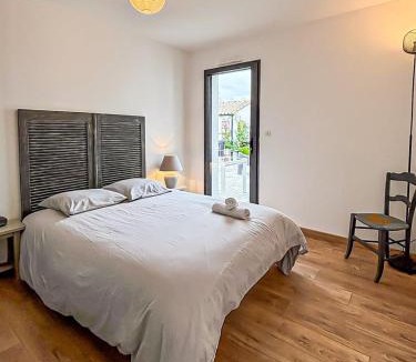 La Rochelle Villa | Galets Blancs