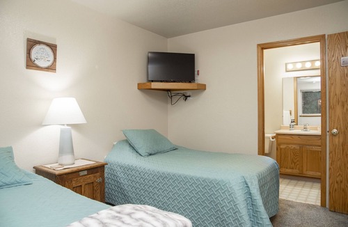 Galice Cabin | Galice Lodge House on the scenic Rogue River