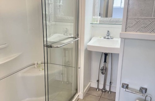 Hulls Cove Bed & Breakfast | Gallagher`s Travels Room 4 One King/One Double bed