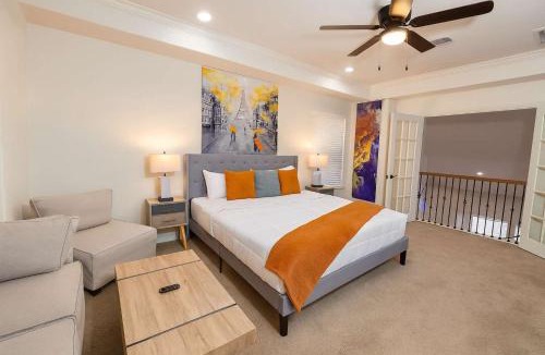 Woodlake - Briar Meadow House | Galleria Getaway Private Pool Sleeps Up to 10
